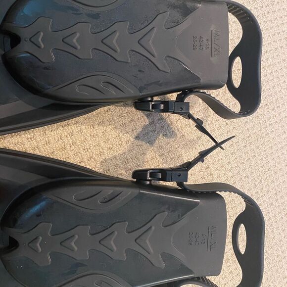 Black Swim Fins for Men BNWT Size L/XL - Picture 4 of 6